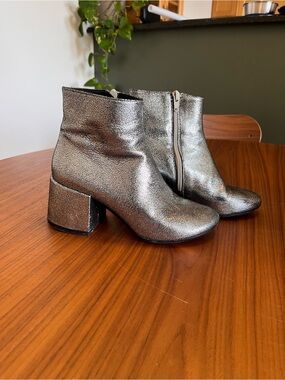 MM6 Maison Martin Margiela Silver Metallic Block Heel Ankle Boots